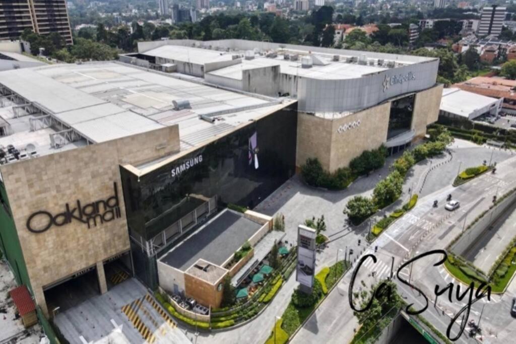 Casuya Airali Apartments With Heated Pool, Gym In City Center グアテマラシティ エクステリア 写真
