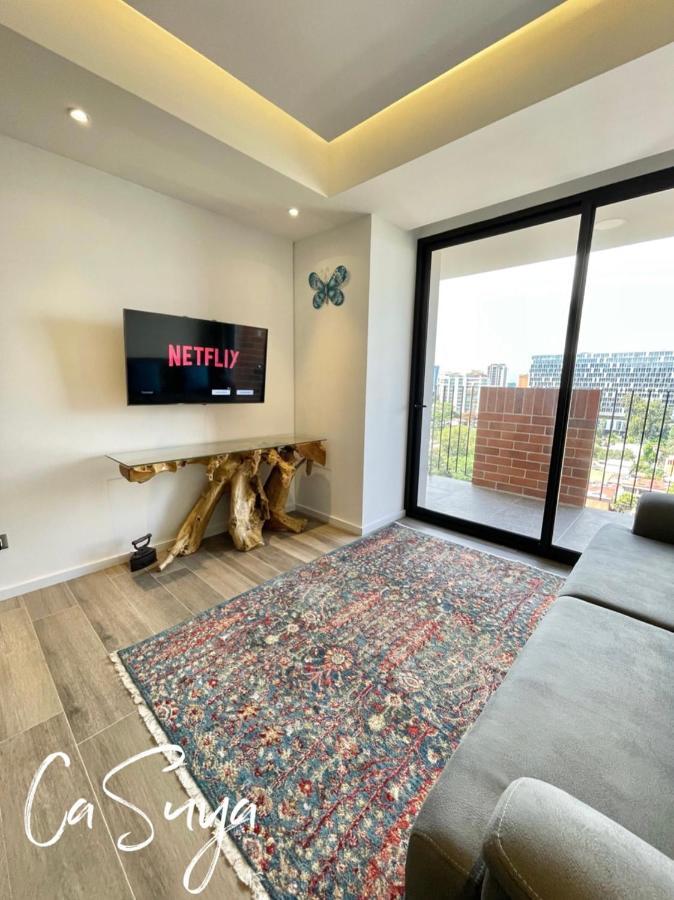 Casuya Airali Apartments With Heated Pool, Gym In City Center グアテマラシティ エクステリア 写真